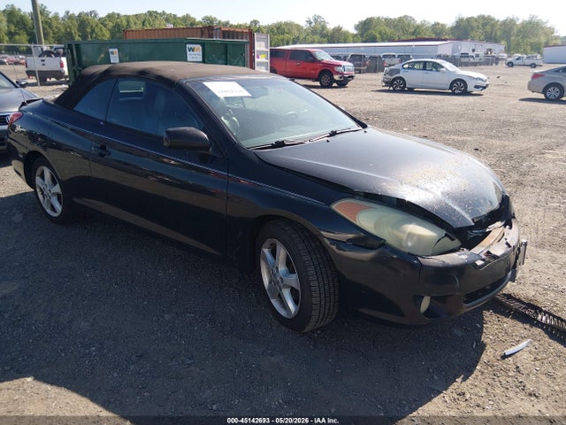 Salvage Toyota Camry Image