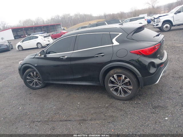 INFINITI Qx Premium