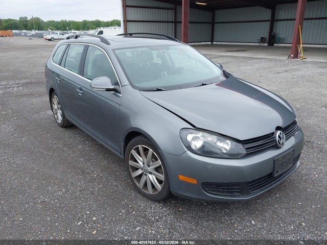 Salvage Volkswagen Jetta Image