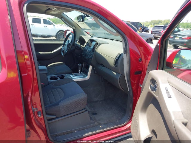 Nissan Pathfinder Sv