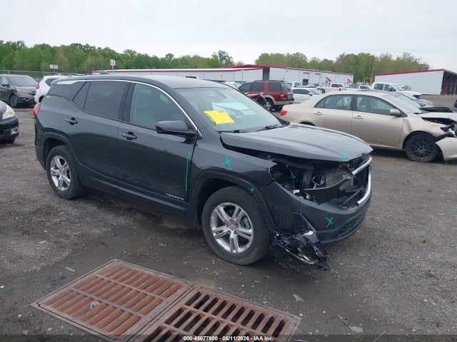 Salvage GMC Terrain Image