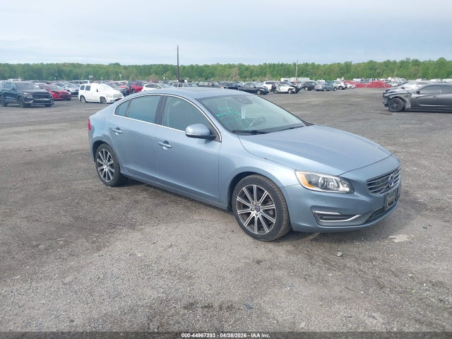 Salvage Volvo S60 Inscription Image