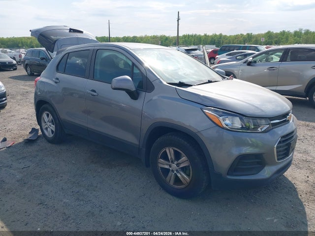Salvage Chevrolet Trax Image