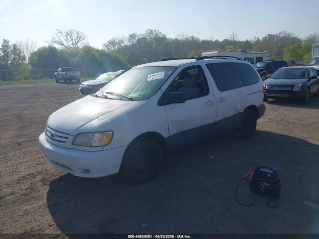 Toyota Sienna Ce