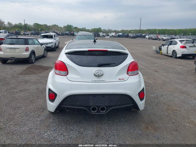 Hyundai VELOSTER Turbo