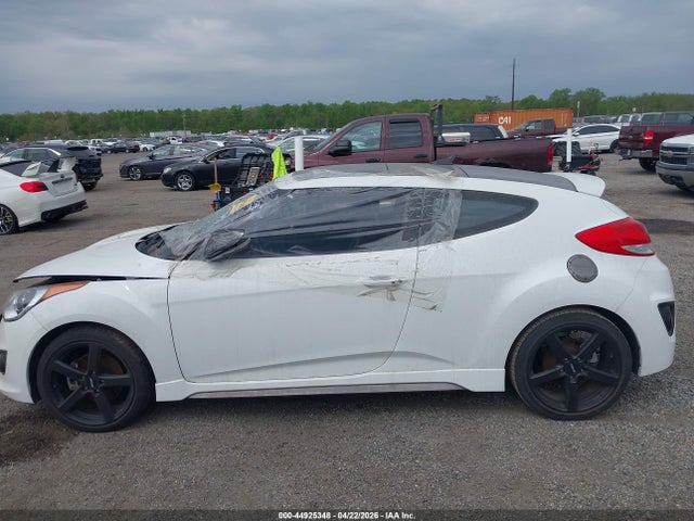 Hyundai VELOSTER Turbo