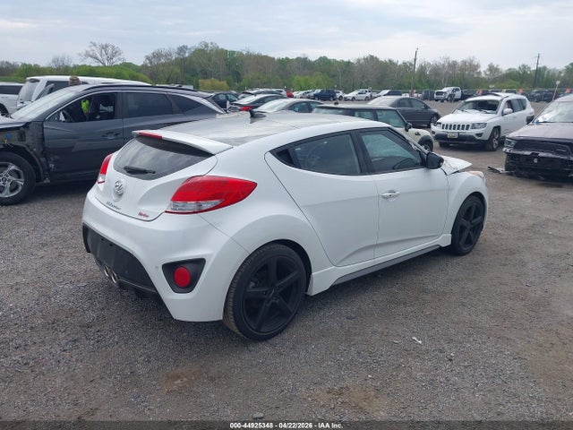 Hyundai VELOSTER Turbo