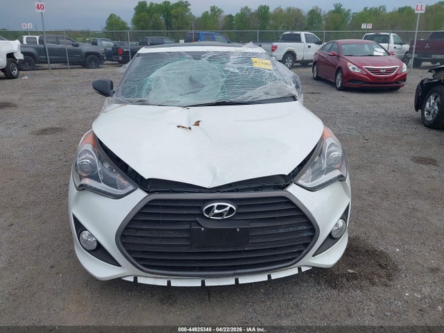 Hyundai VELOSTER Turbo