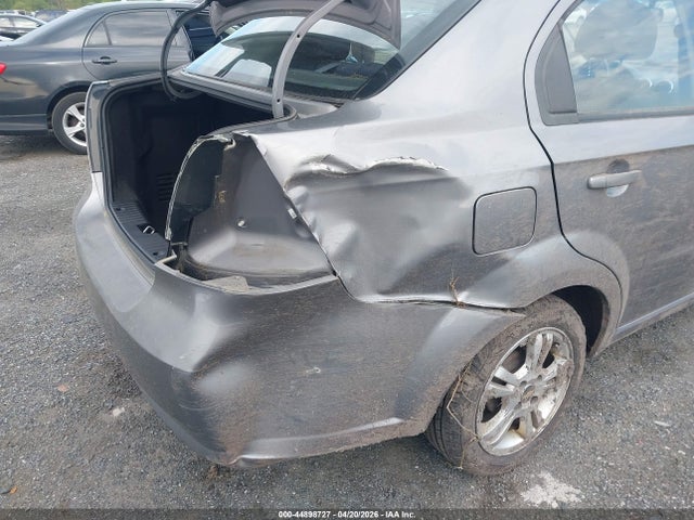Chevrolet Aveo 2lt