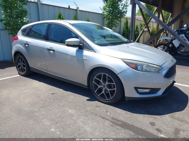 Salvage Ford Focus Image