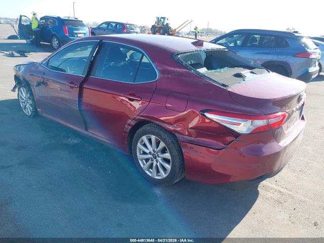 Toyota Camry Le