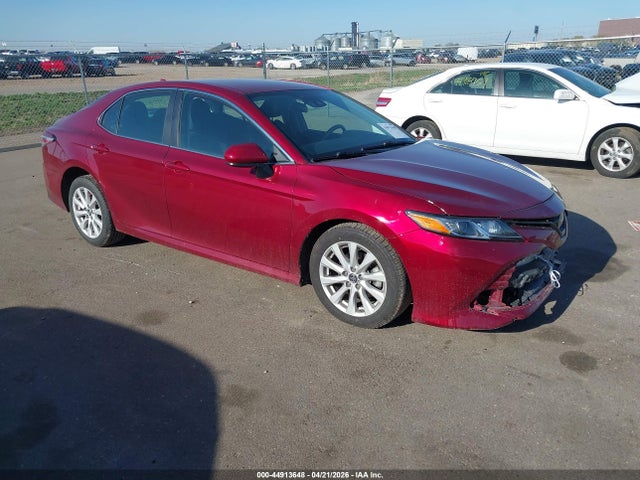 Salvage Toyota Camry Image