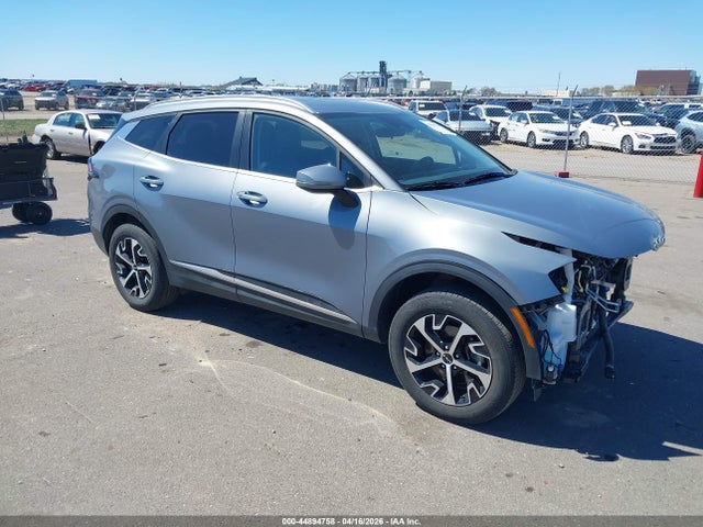 Salvage Kia Sportage Image