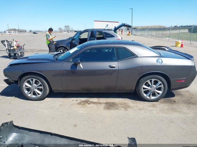 Dodge Challenger Sxt Awd