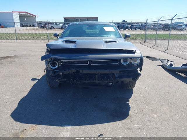 Dodge Challenger Sxt Awd