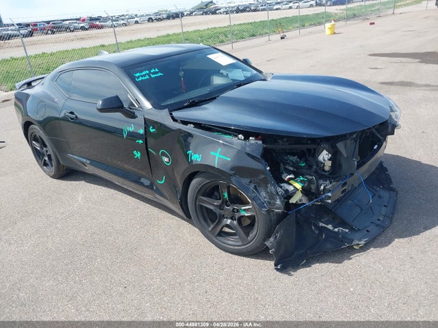 Salvage Chevrolet Camaro Image