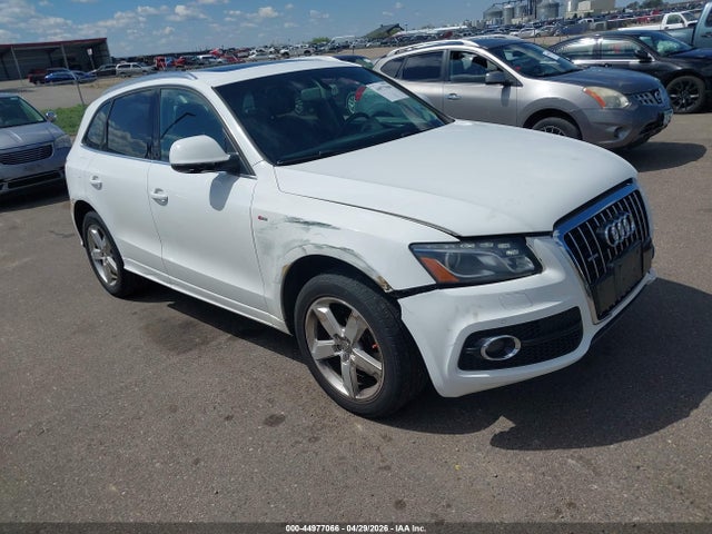 Salvage Audi Q5 Image
