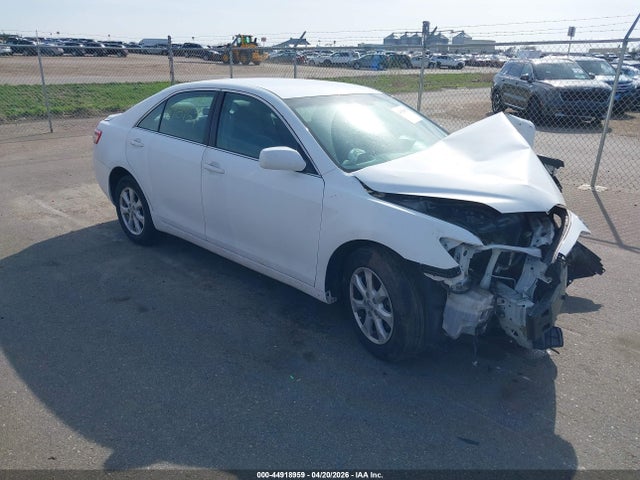 Salvage Toyota Camry Image