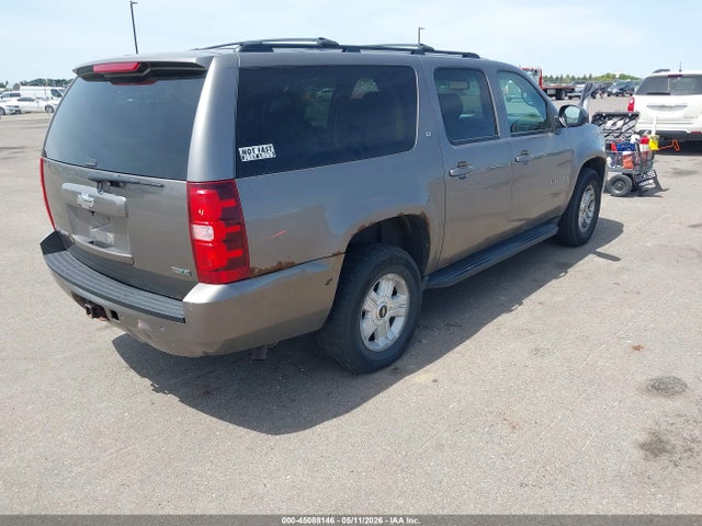 Chevrolet Suburban 1500 Lt1