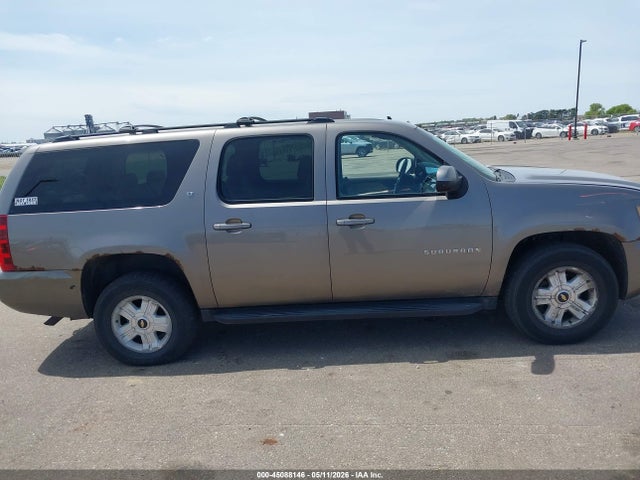 Chevrolet Suburban 1500 Lt1