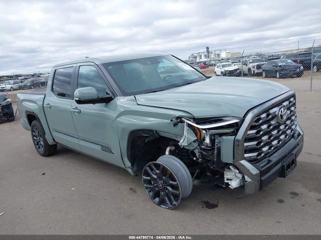Salvage Toyota Tundra Image