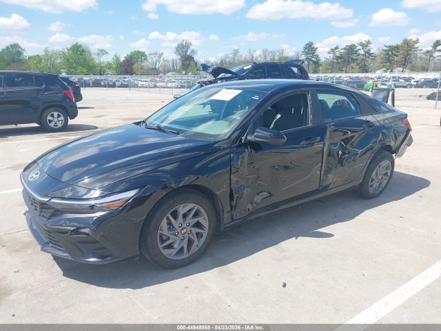 Hyundai ELANTRA Sel