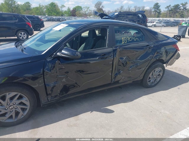 Hyundai ELANTRA Sel