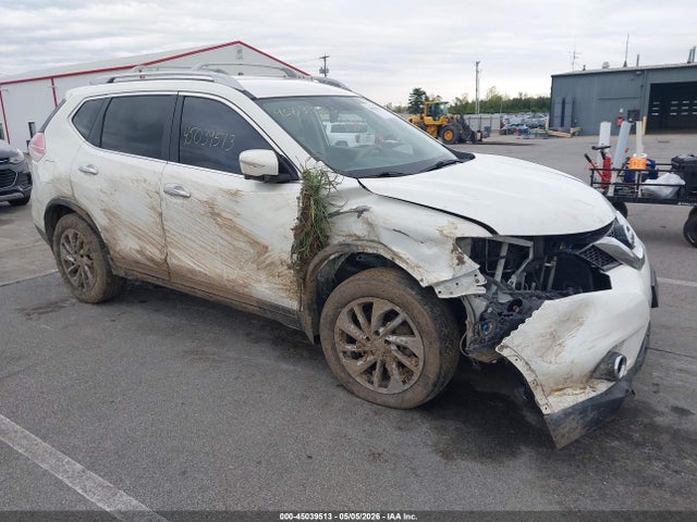 Salvage Nissan Rogue Image