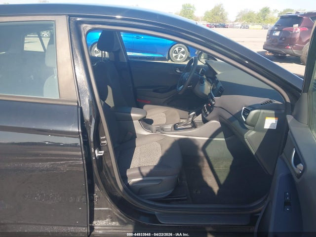 Hyundai Ioniq Blue