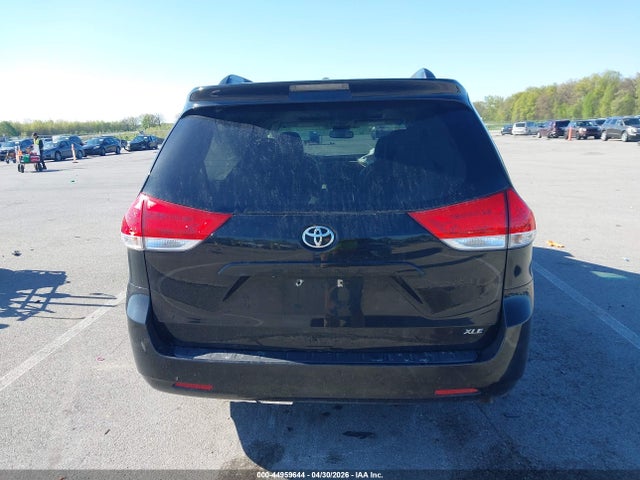 Toyota Sienna Xle V6