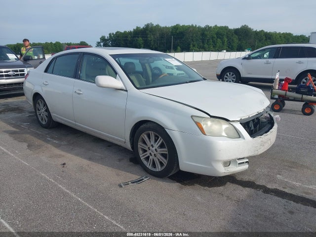 Salvage Toyota Avalon Image