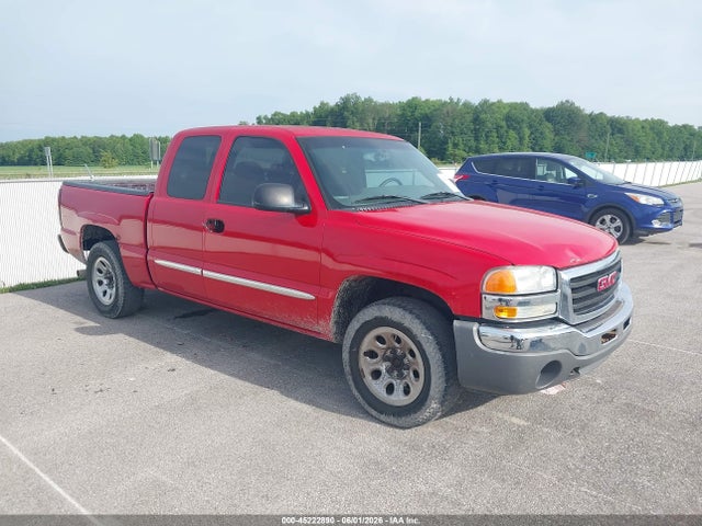 Salvage GMC Sierra 1500 Image