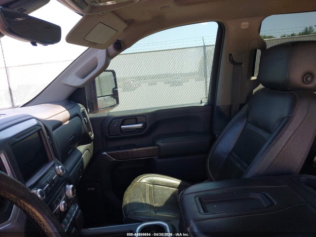 General Motors Sierra 3500HD 4wd  Long Bed Denali