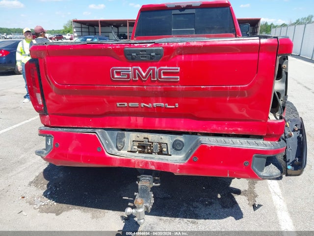 General Motors Sierra 3500HD 4wd  Long Bed Denali