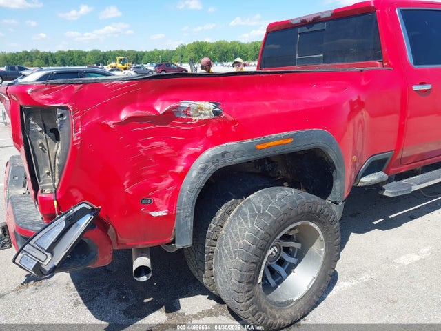 General Motors Sierra 3500HD 4wd  Long Bed Denali