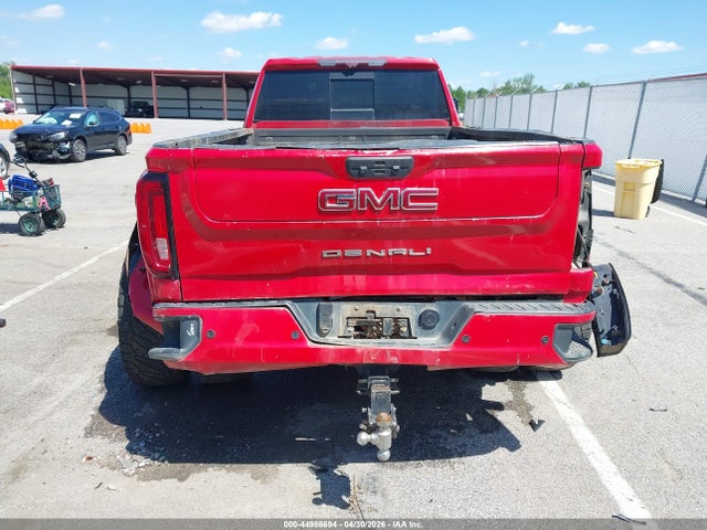 General Motors Sierra 3500HD 4wd  Long Bed Denali
