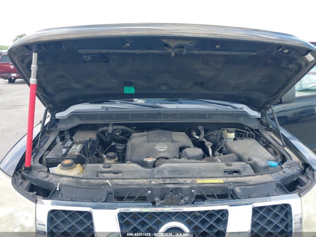 Nissan Titan Se