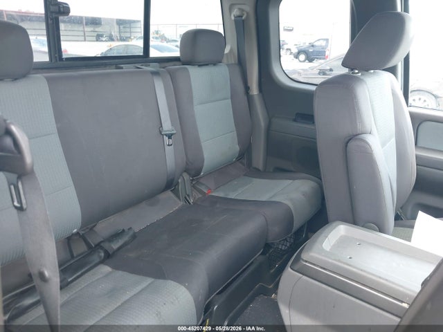 Nissan Titan Se