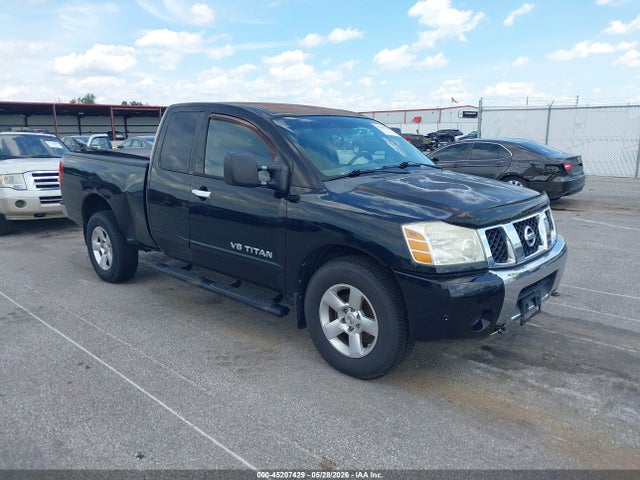 Salvage Nissan Titan Image