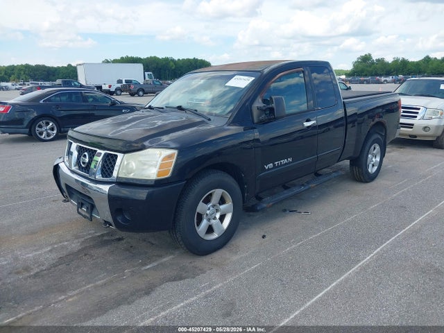 Nissan Titan Se