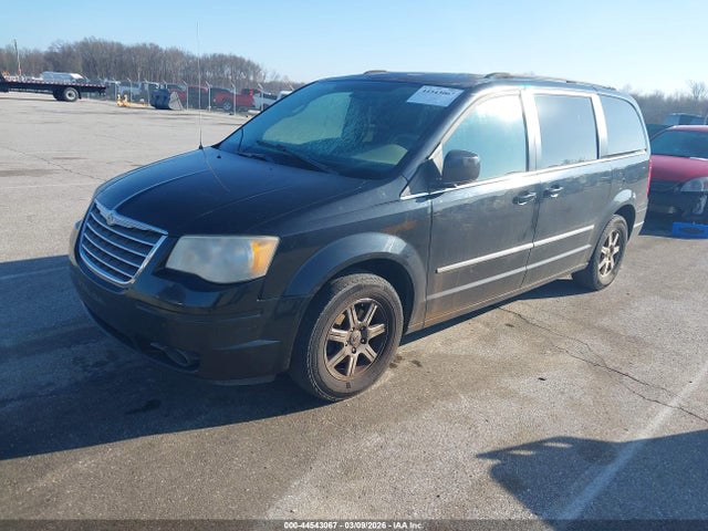 Chrysler Town & Country Touring