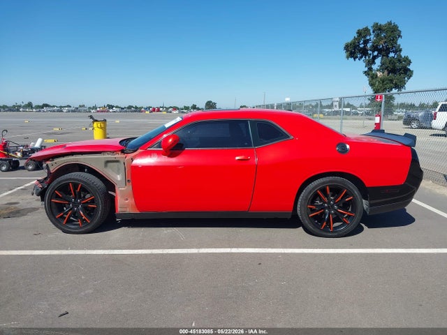 Dodge Challenger Sxt