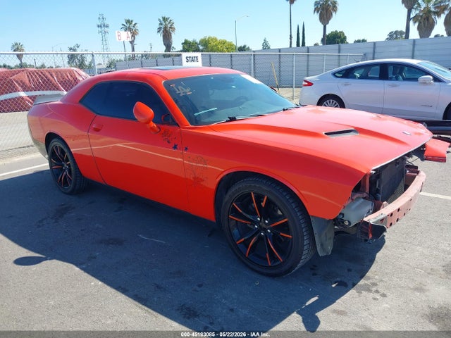 Salvage Dodge Challenger Image