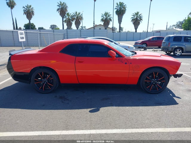 Dodge Challenger Sxt