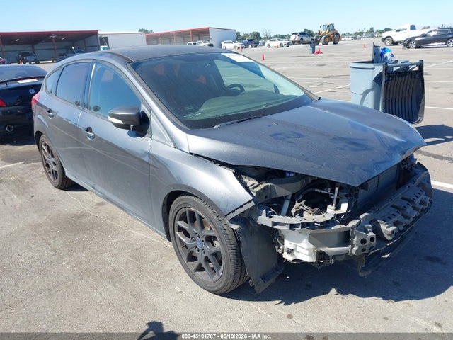 Salvage Ford Focus Image