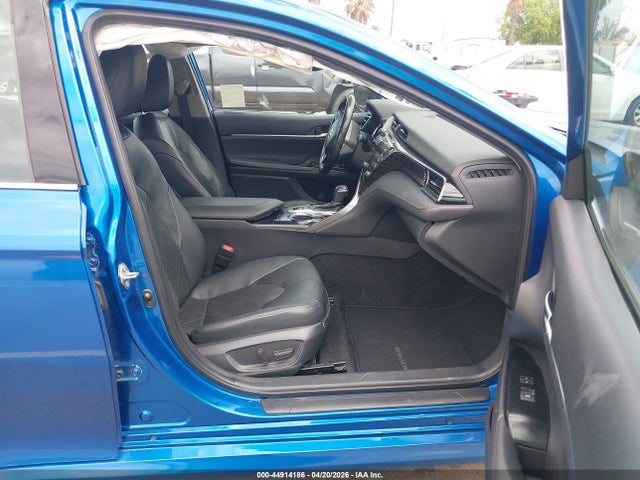 Toyota Camry Xle