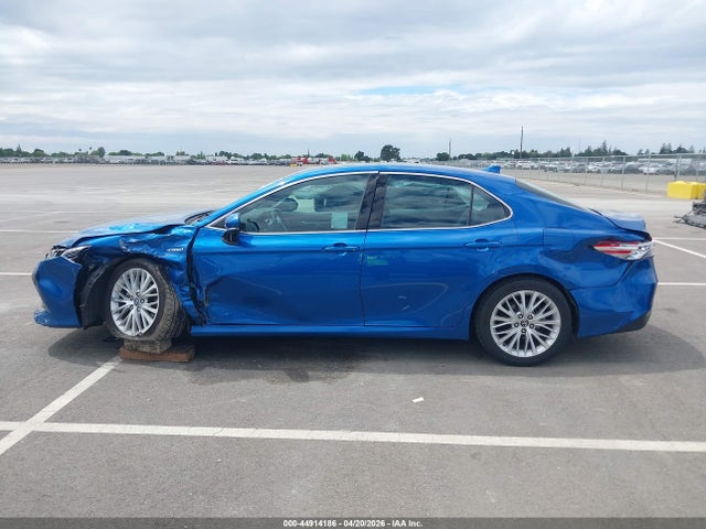 Toyota Camry Xle
