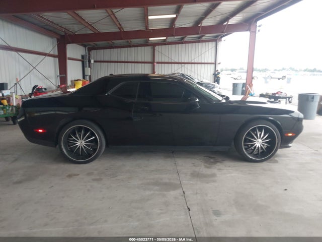 Dodge Challenger Sxt