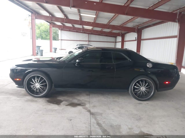 Dodge Challenger Sxt