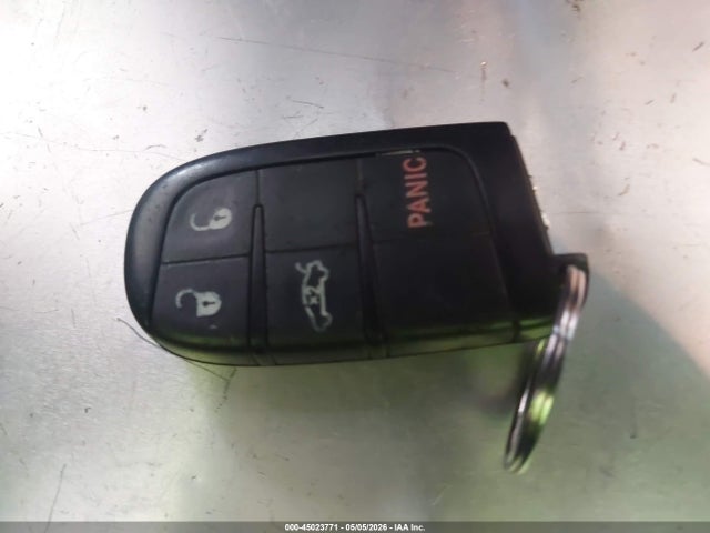 Dodge Challenger Sxt